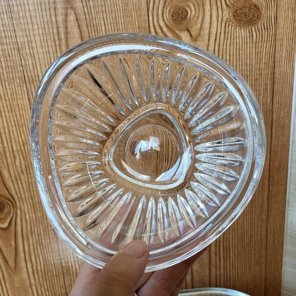 Vintage Mikasa Crystal Triangle Bowl Cimarron Collection 6" diameter, 3.25" tall - Picture 2 of 10